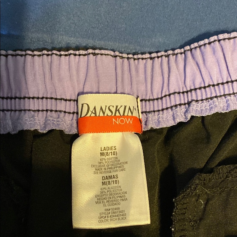 Danskin Now capris in Black with Purple Stripes. Size M 8/10 - Picture 3 of 5